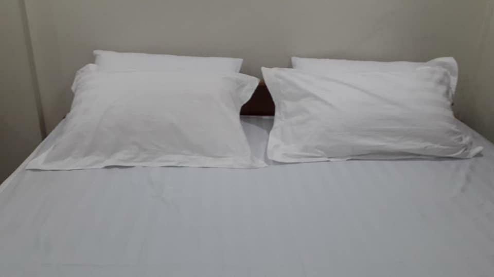 Lux Pillow Hostel Пхаан Экстерьер фото