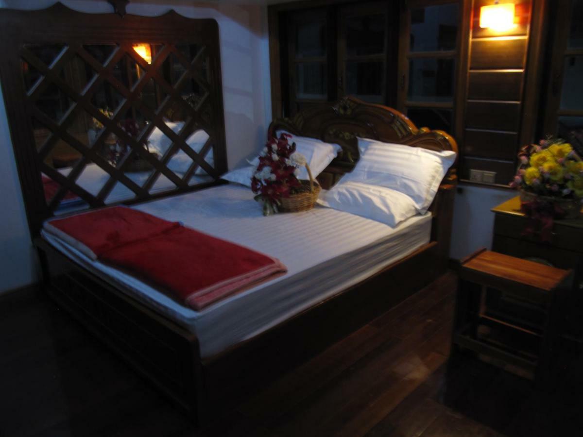 Lux Pillow Hostel Пхаан Экстерьер фото
