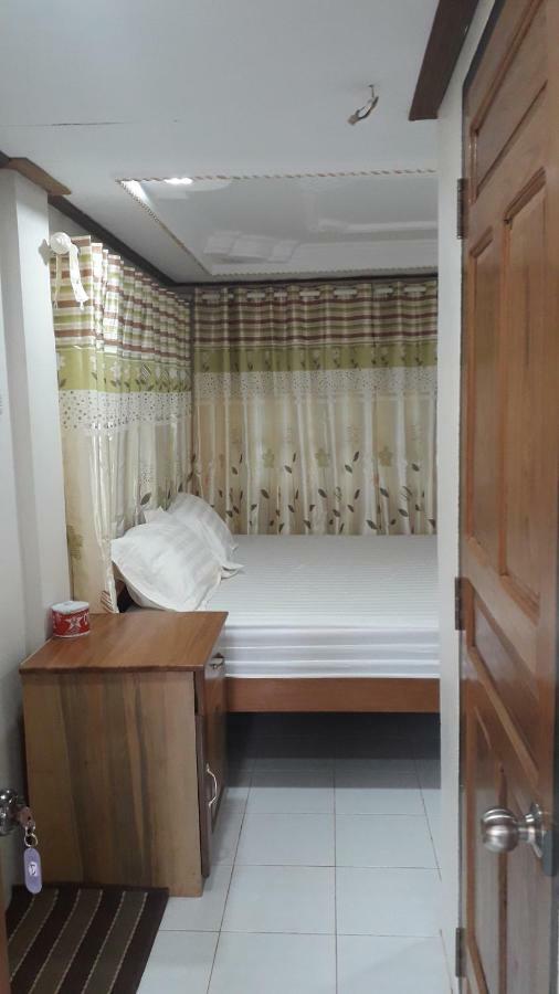 Lux Pillow Hostel Пхаан Экстерьер фото